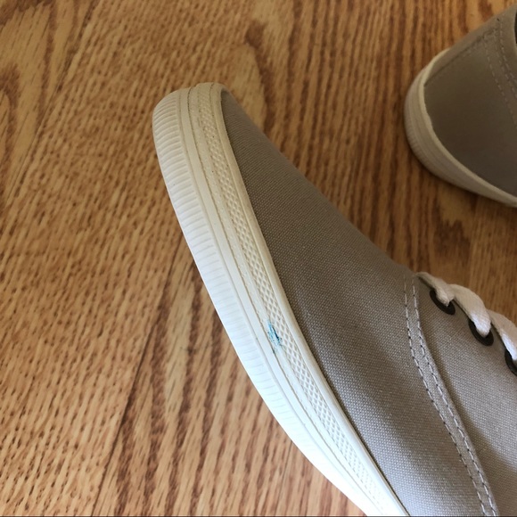 American Eagle Low Cut Shoes - Picture 7 of 7